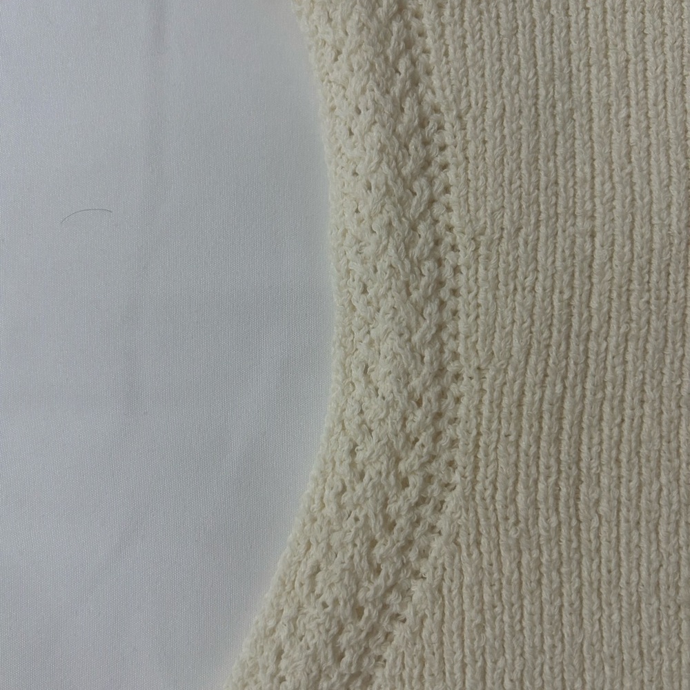 Classy Zara Chic Cream Sleeveless Cardigan with Gold Buttons New - Picture 4 of 5